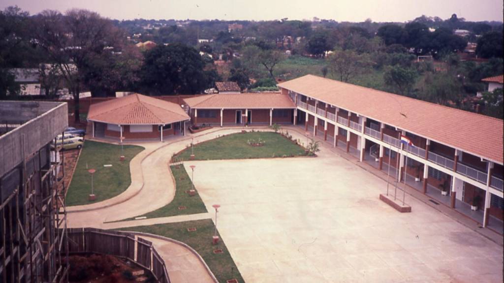 Colegio Politécnico Johannes Gutenberg Asunción - 1989